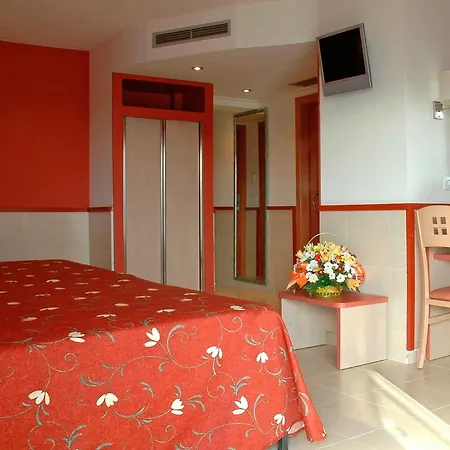 Hotel Htop Jadhe 4sup #htopbliss Calella